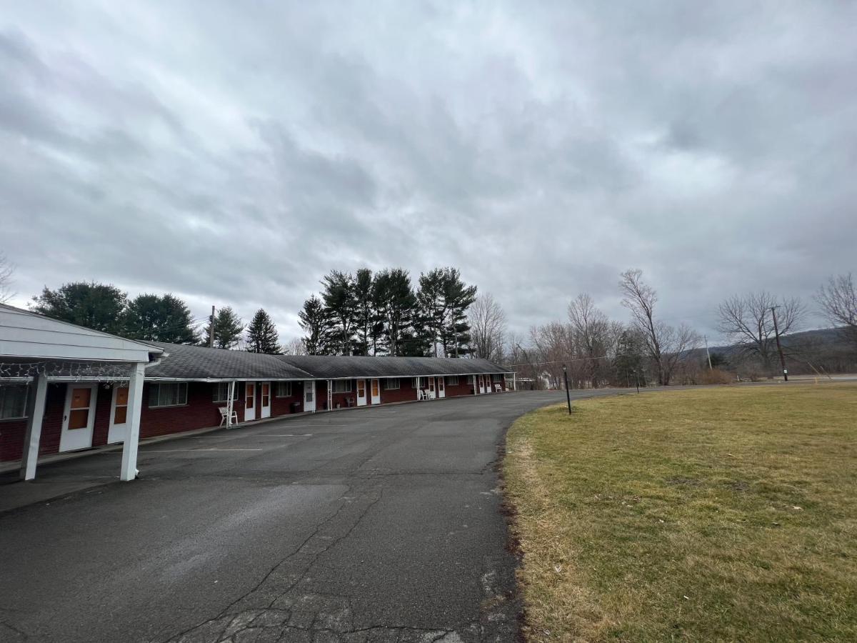 Sunrise Motel オウィーゴ エクステリア 写真